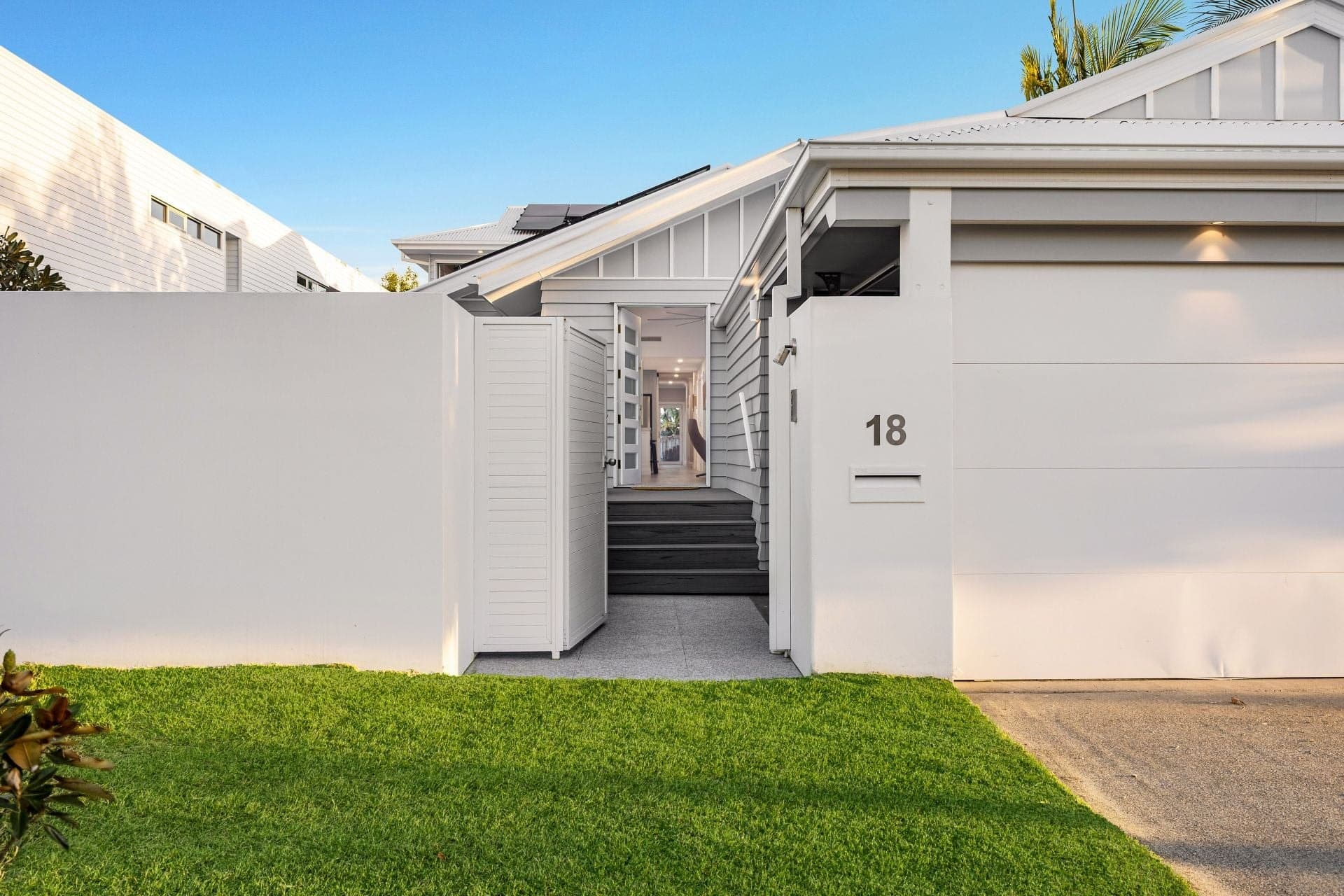 18 Durham Street Southport QLD, Southport - Thumbnail 4