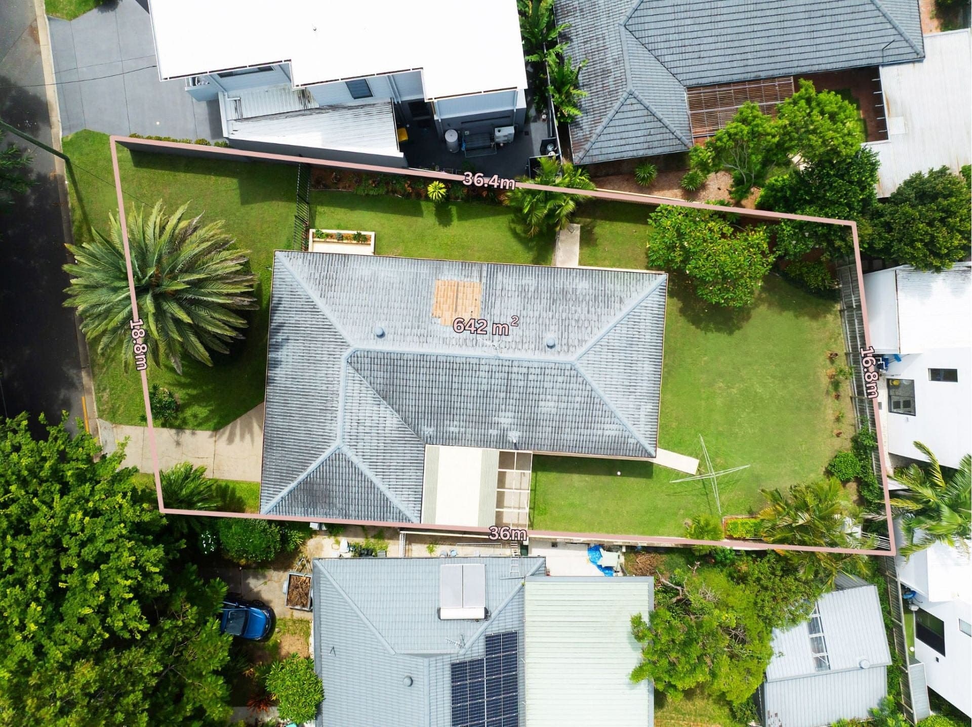 7 Bimbi Court Isle Of Capri QLD, Isle Of Capri - Thumbnail 2