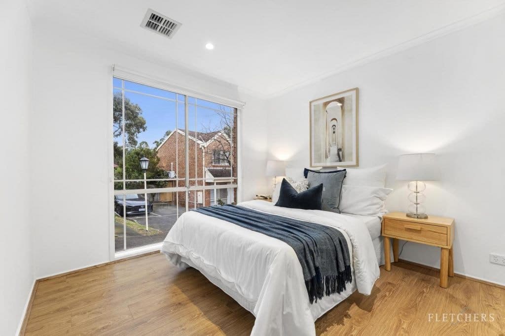 9/38 Livingstone Close, Burwood - Thumbnail 2