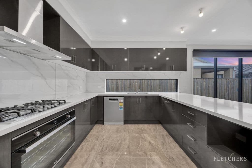 47 Hemsworth Road, Weir Views - Thumbnail 5