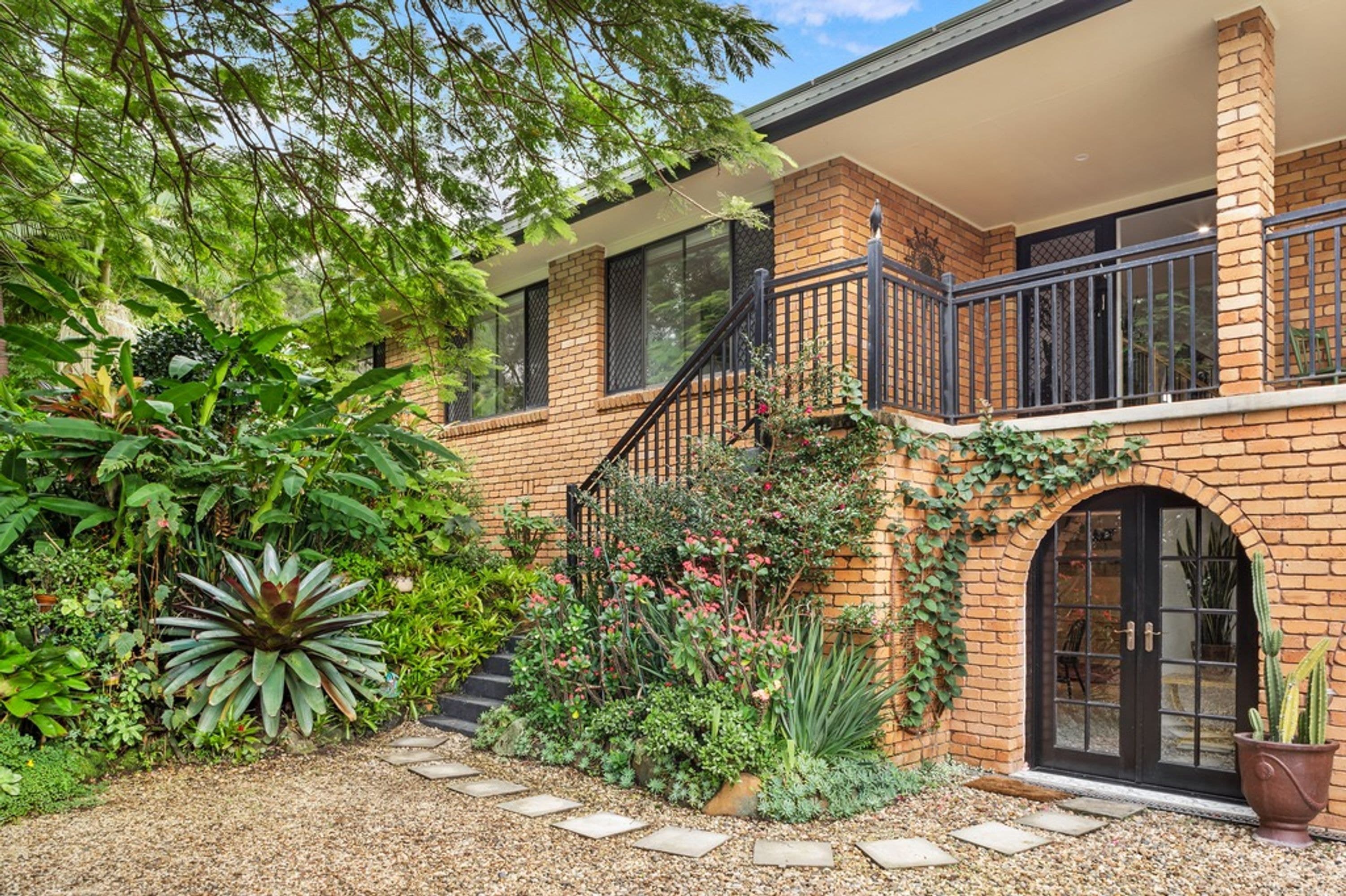 260 Eviron Road, Eviron - Thumbnail 3