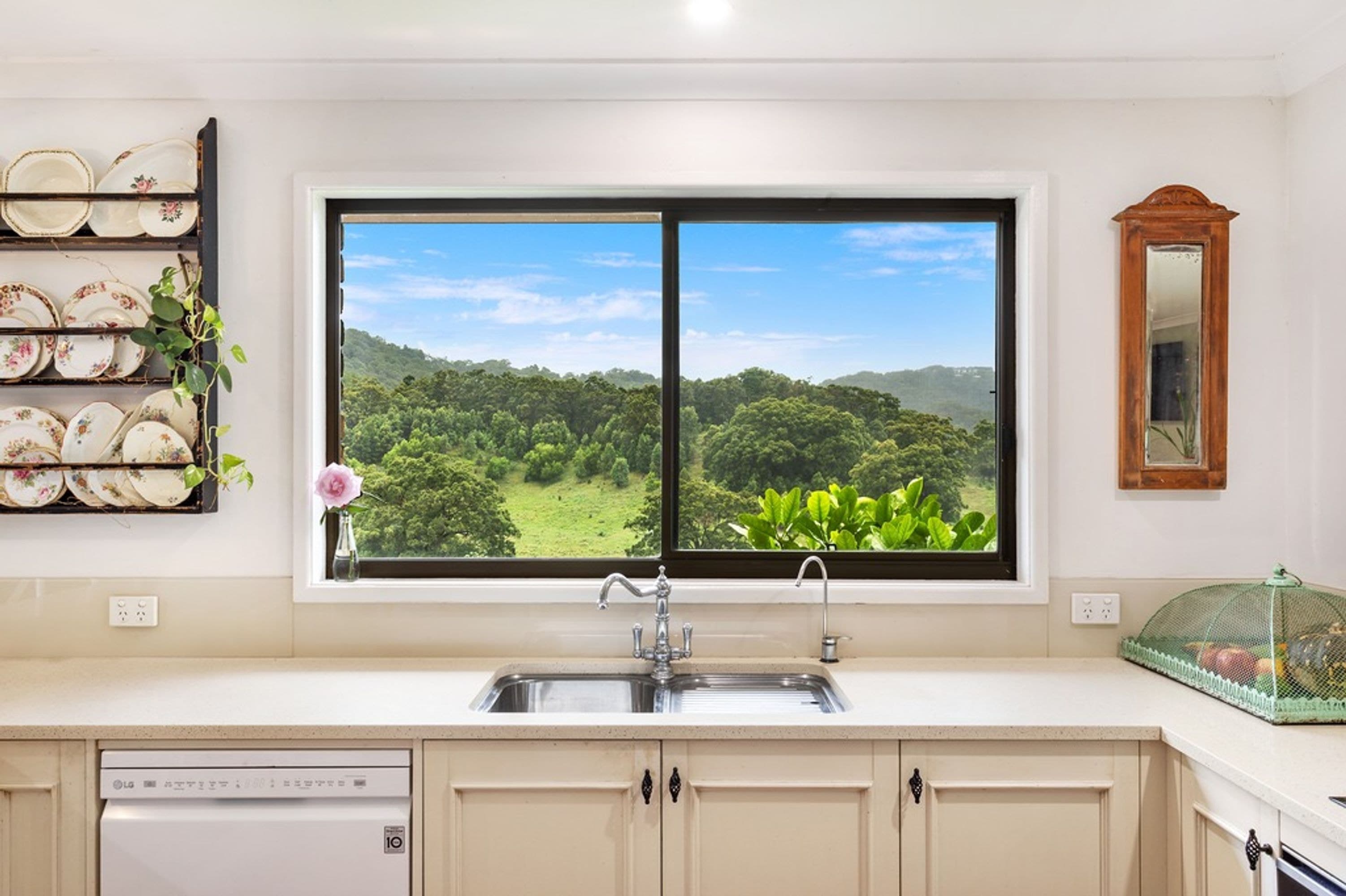 260 Eviron Road, Eviron - Thumbnail 6