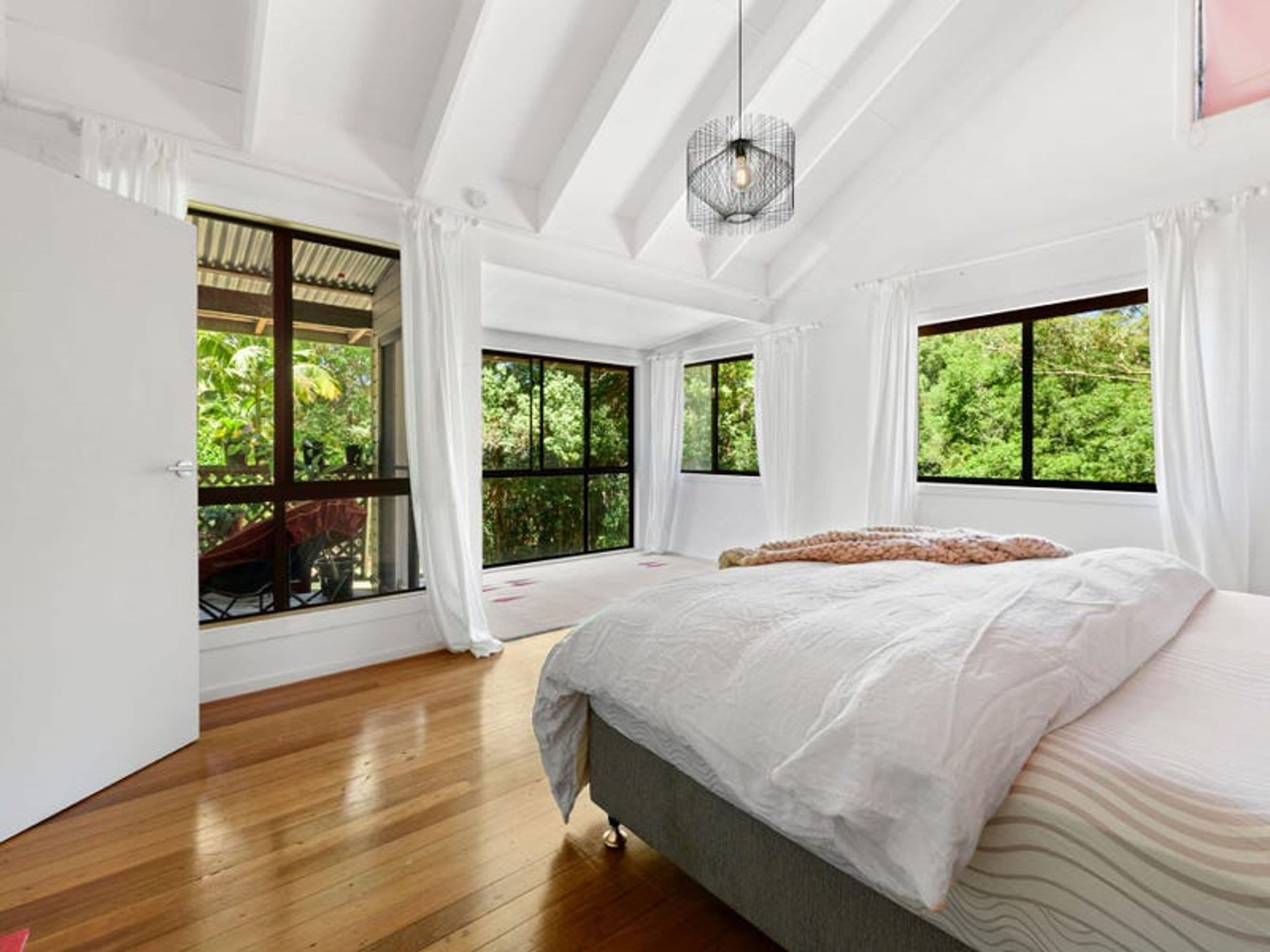 129 Skinners Shoot Road, Byron Bay - Thumbnail 3