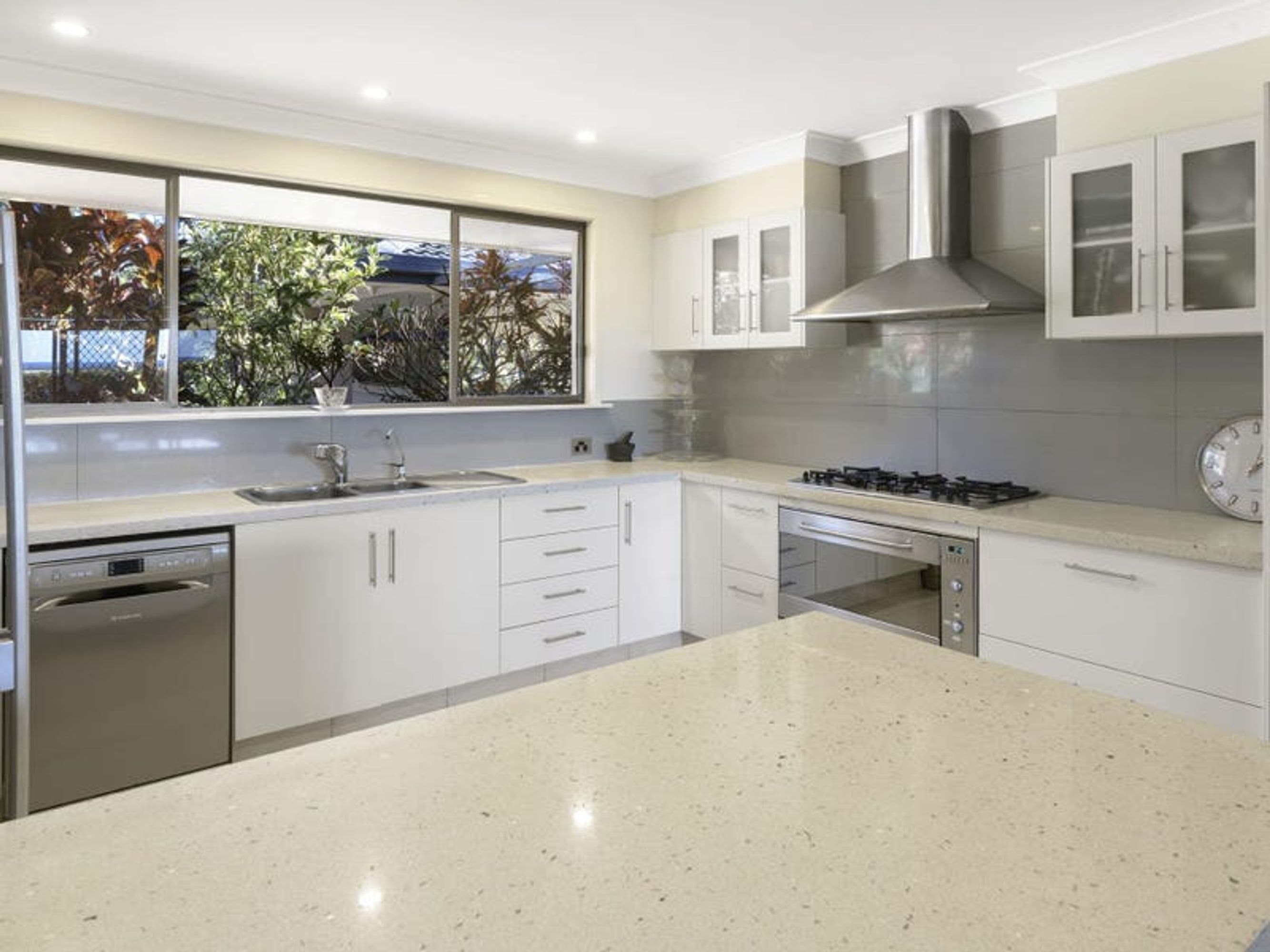 13 Sunrise Lane, Ewingsdale - Thumbnail 3