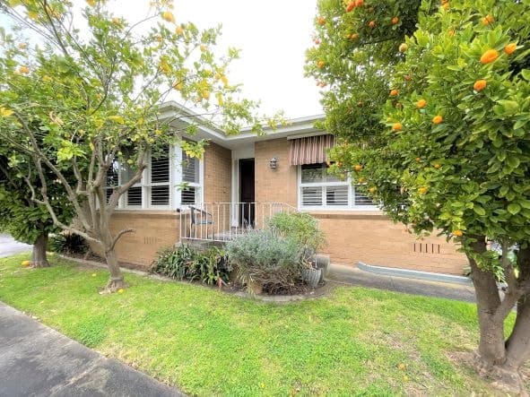 2/11 Rangeview Grove Balwyn North Vic 3104, Balwyn North - Thumbnail 8