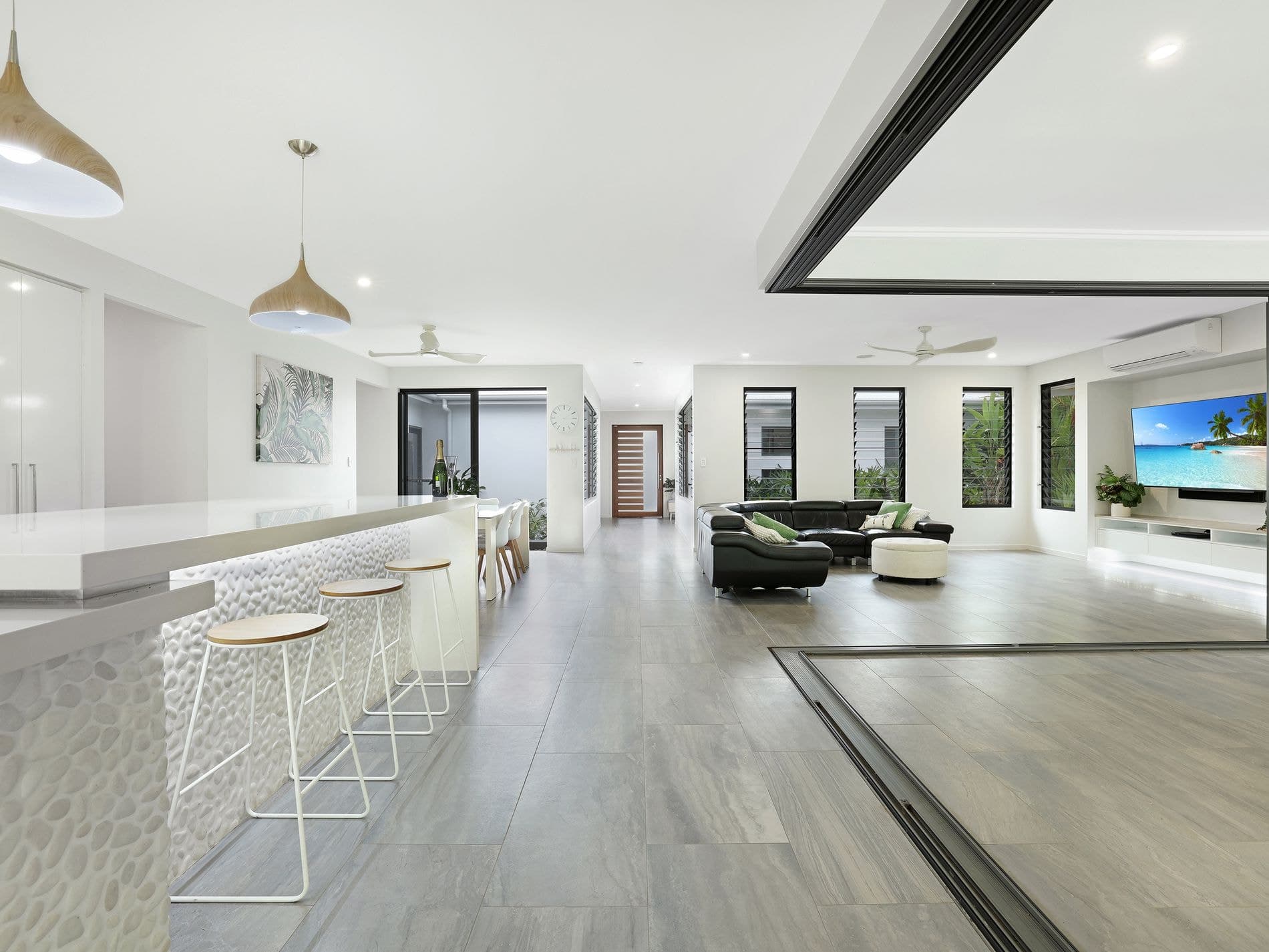 32 Iridescent Drive, Trinity Park, Trinity Park - Thumbnail 2