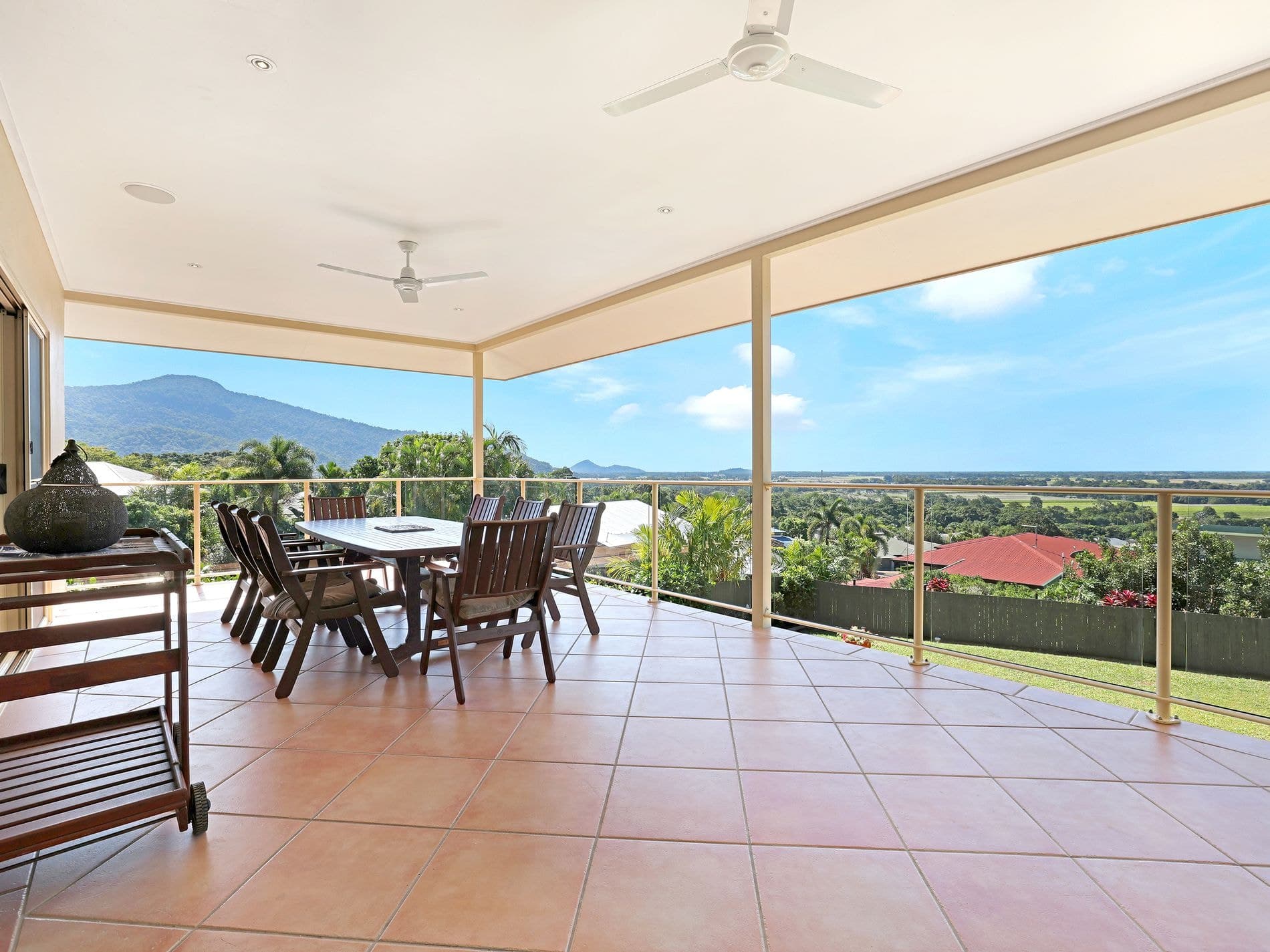 60 Daphne Drive, Redlynch, Redlynch - Thumbnail 4