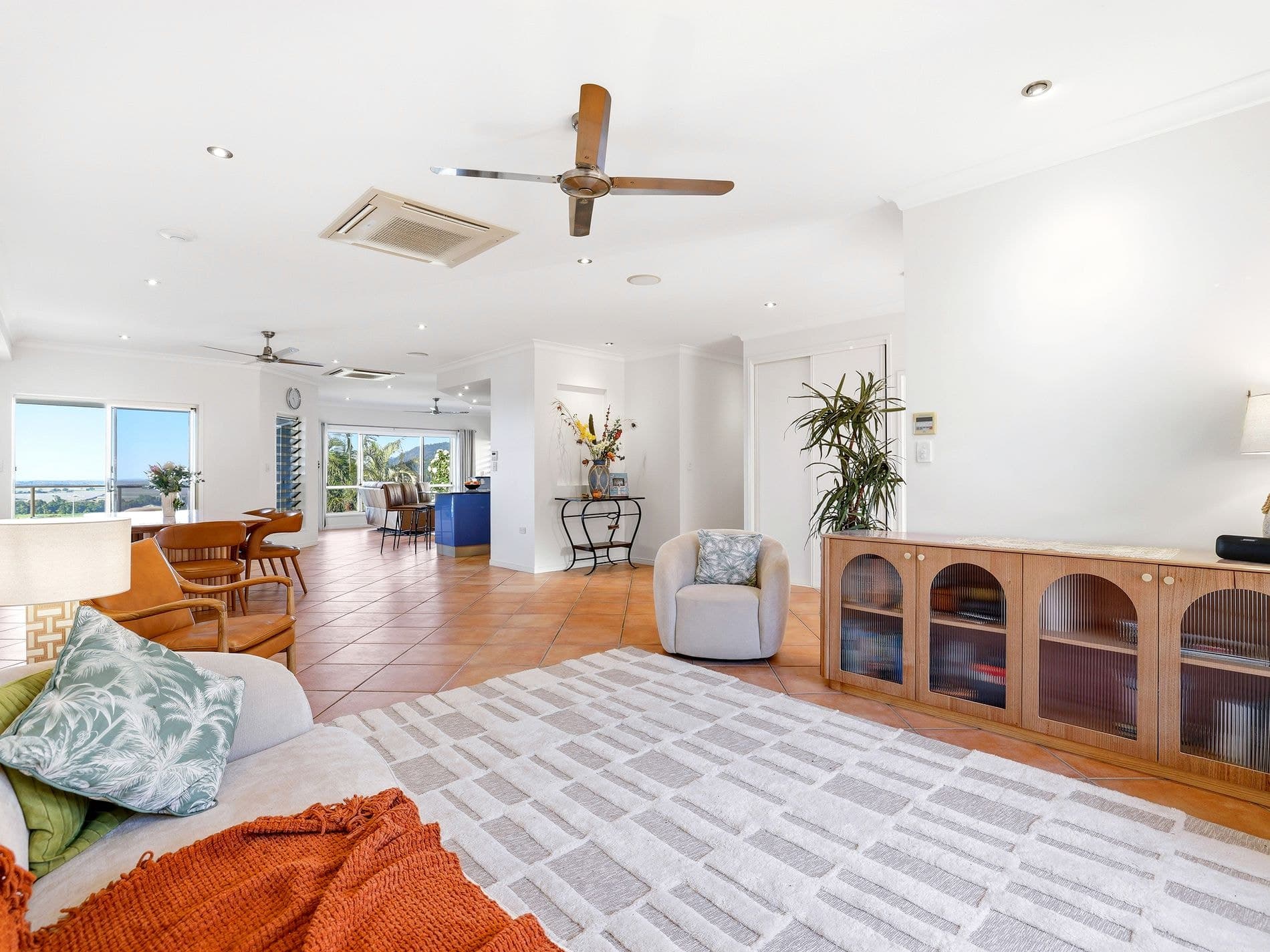 60 Daphne Drive, Redlynch, Redlynch - Thumbnail 7