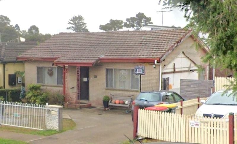 2/27a Newhaven Avenue, Blacktown - Image 1