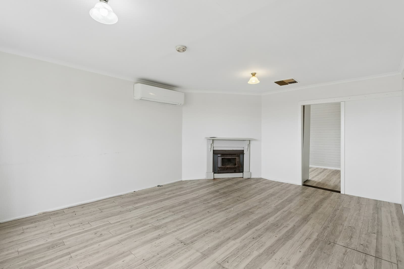 49 Roslyn Street,Narrandera, Narrandera - Thumbnail 4