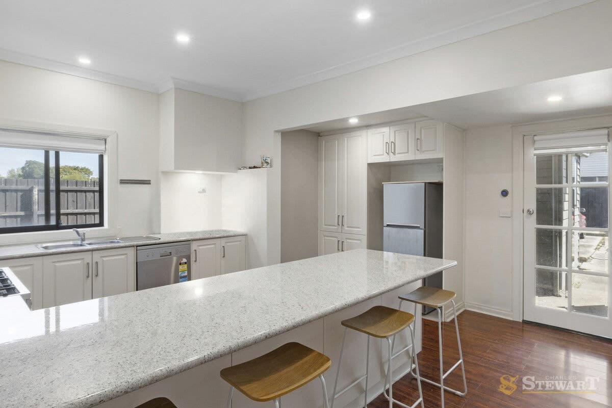 113 Queen Street, Colac, VIC, Colac - Thumbnail 2