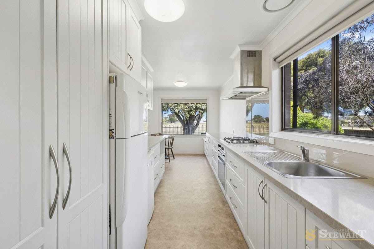 86 Hart Street, Colac, VIC, Colac - Image 1
