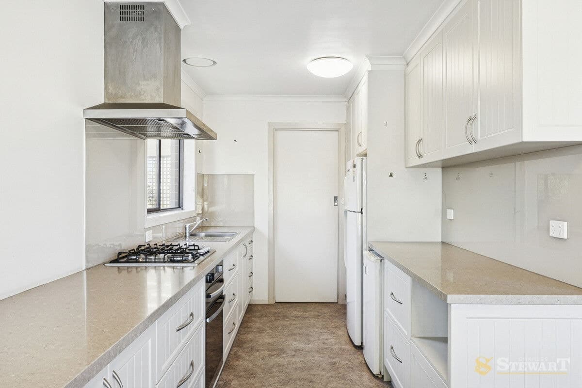 86 Hart Street, Colac, VIC, Colac - Thumbnail 3