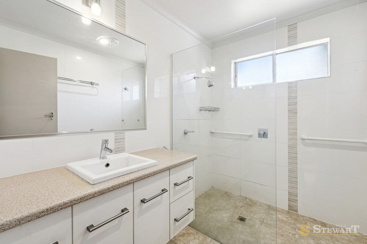 86 Hart Street, Colac, VIC, Colac - Thumbnail 6