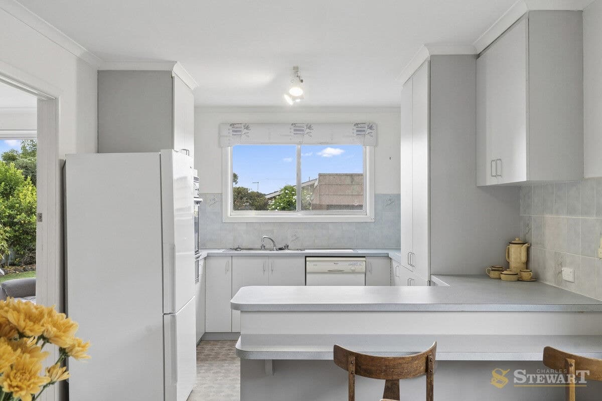 20 Quamby Avenue, Colac, VIC, Colac - Thumbnail 5