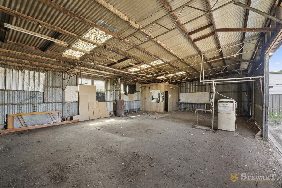 78 Curdie Street, Cobden, VIC, Cobden - Thumbnail 4