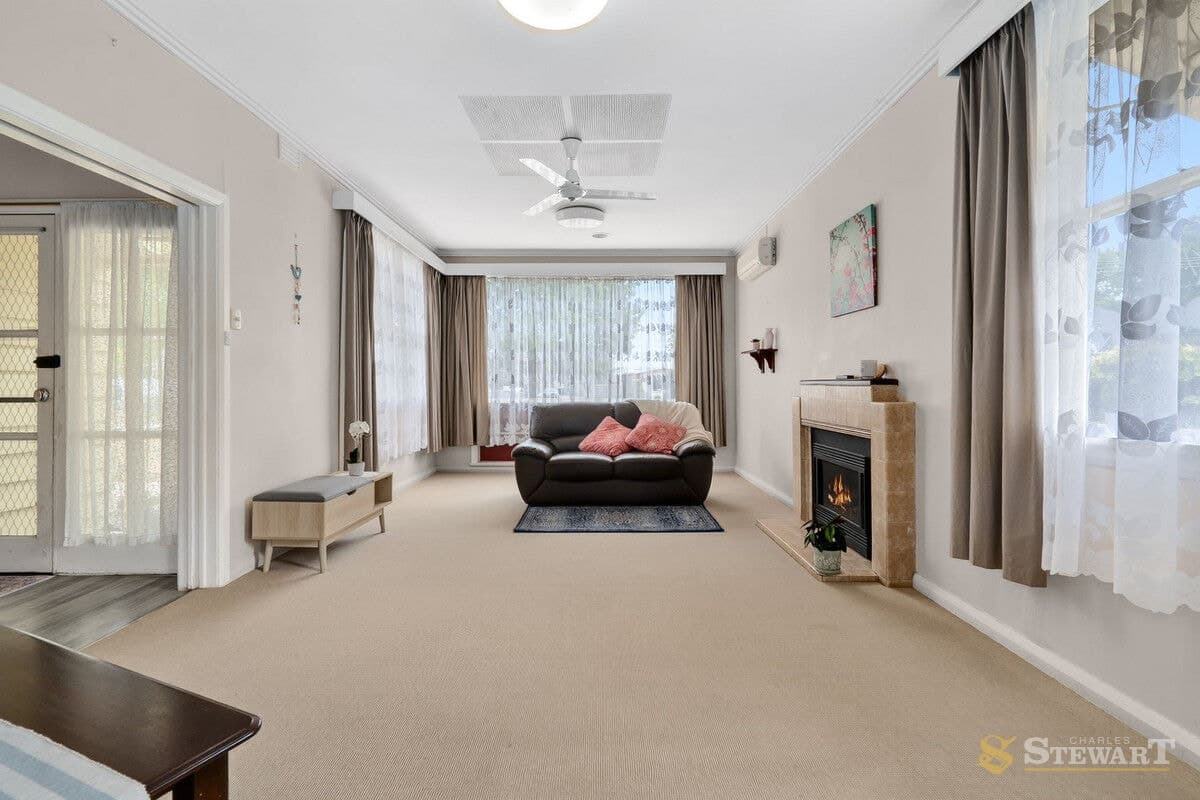 25 Moore Street, Colac, VIC, Colac - Thumbnail 3