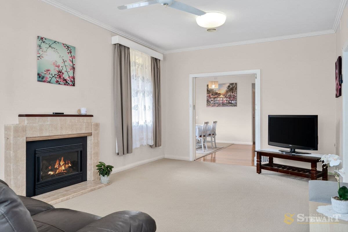 25 Moore Street, Colac, VIC, Colac - Thumbnail 4