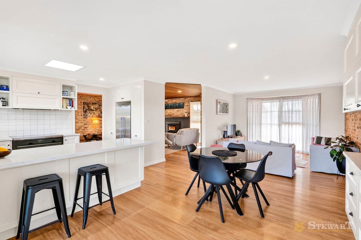 122 Jennings Street, Colac, VIC, Colac - Thumbnail 3
