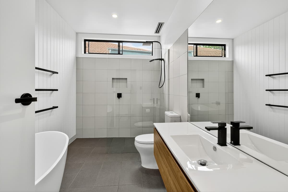 16 Goldsmith Street, Hamilton, VIC, Hamilton - Thumbnail 7