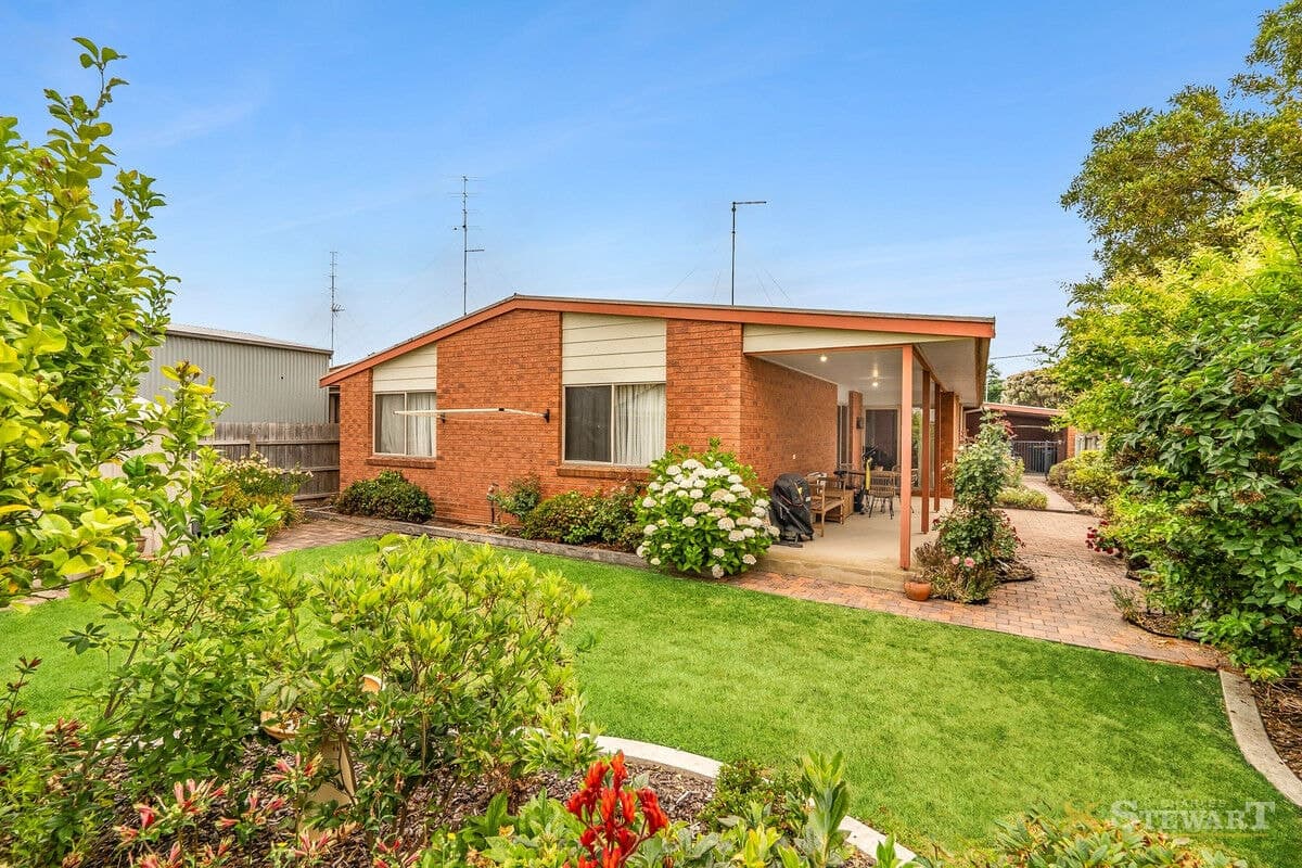 4 Ross Street, Colac, VIC, Colac - Image 1