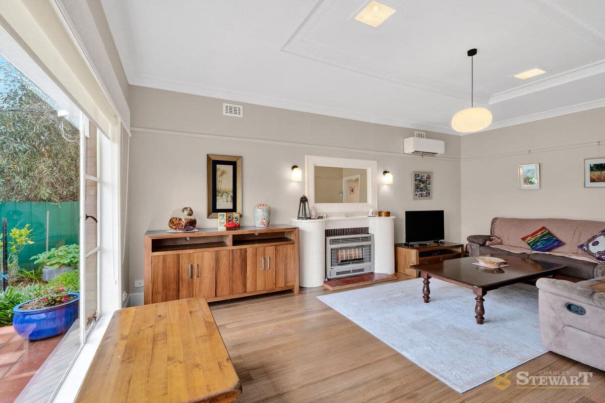 27 Moore Street, Colac, VIC, Colac - Thumbnail 3