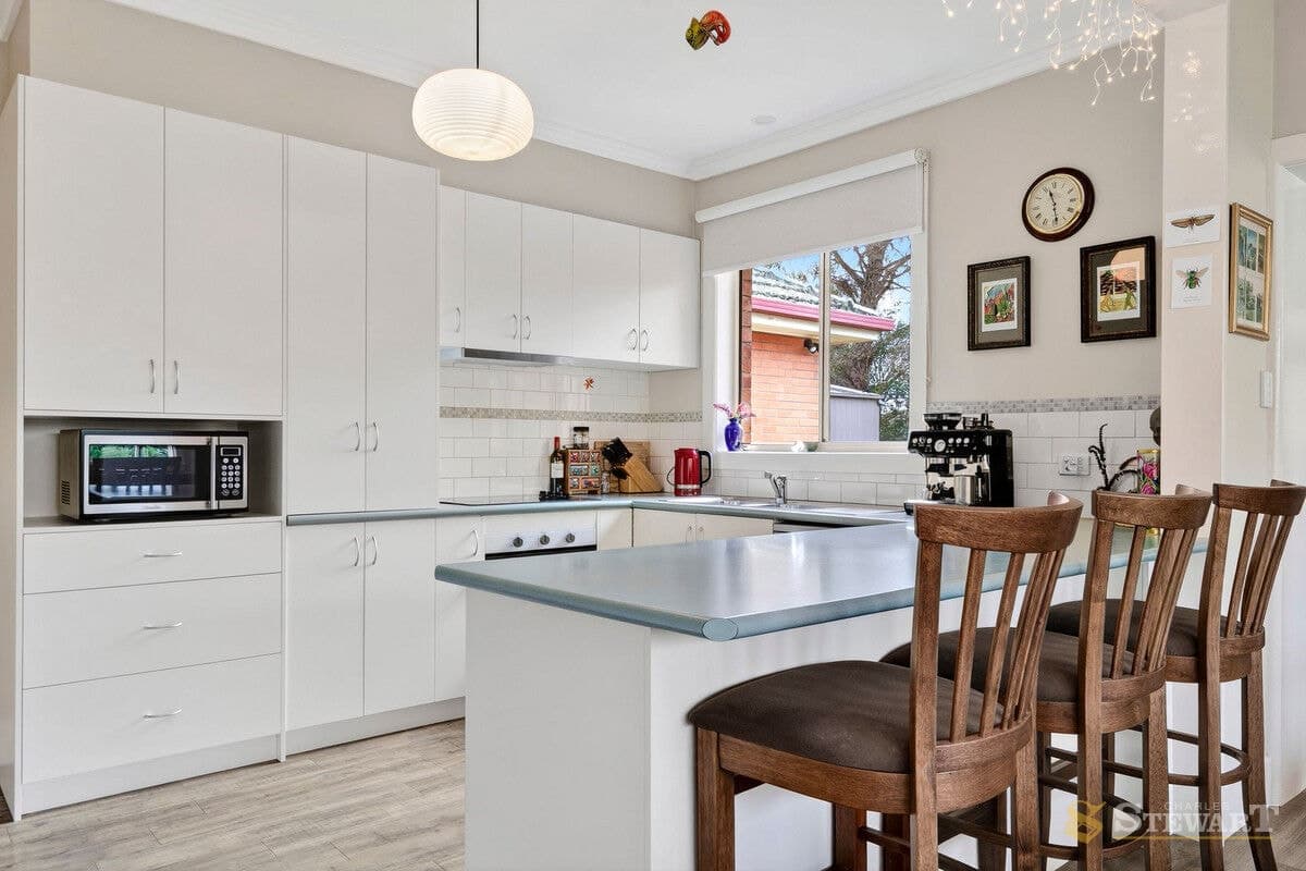27 Moore Street, Colac, VIC, Colac - Thumbnail 5
