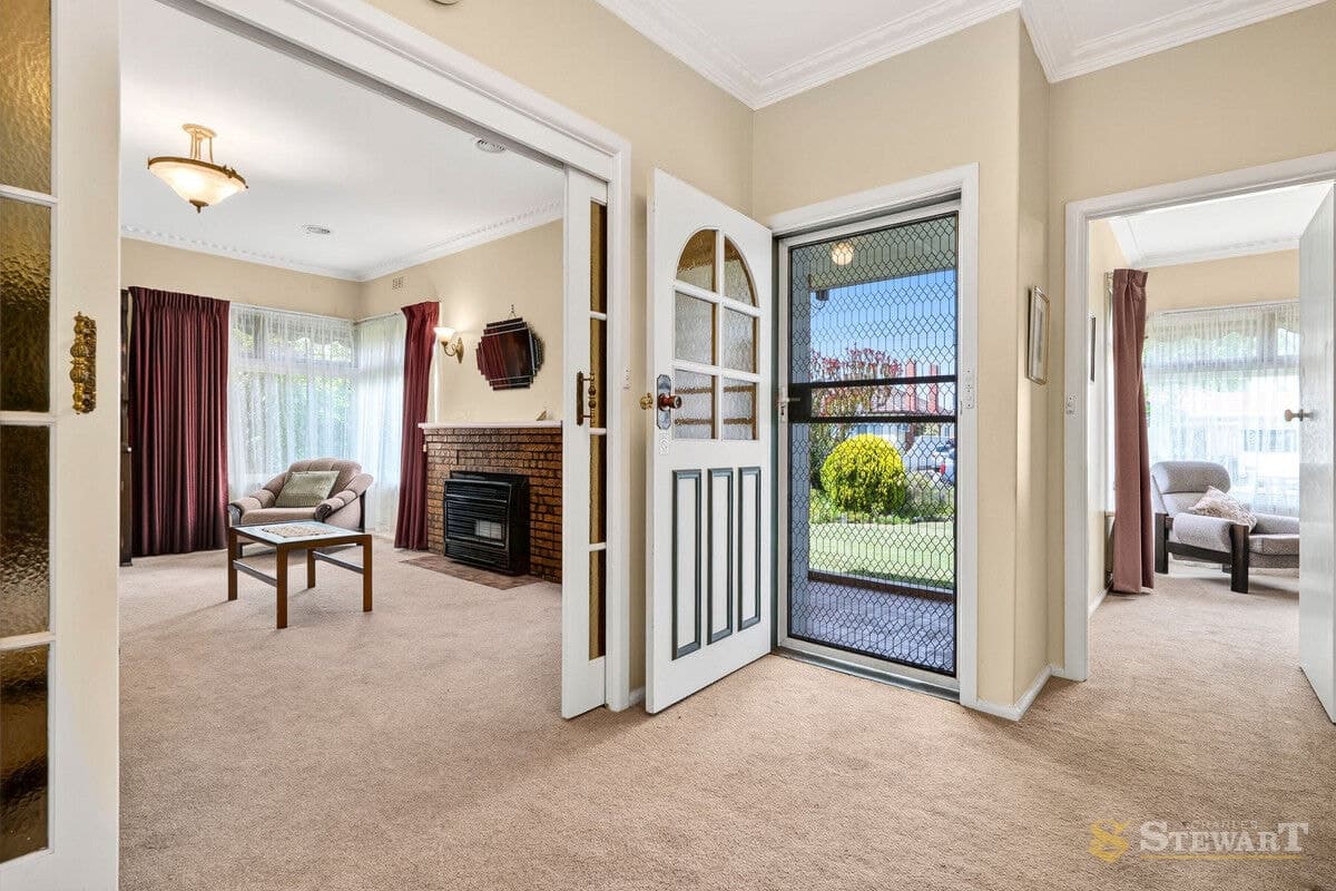 17 Thompson Street, Colac, VIC, Colac - Thumbnail 2