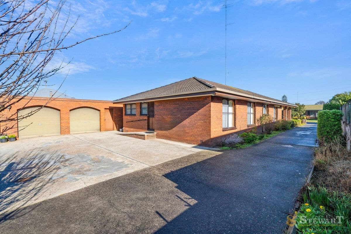 18 Airdrie Street, Colac, VIC, Colac - Thumbnail 2