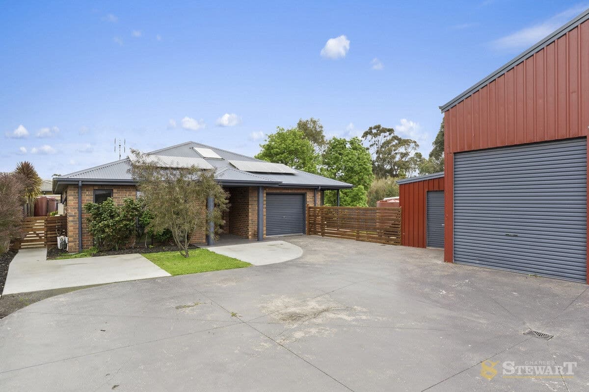 2/4 Nankivell Street, Colac, VIC, Colac - Thumbnail 2