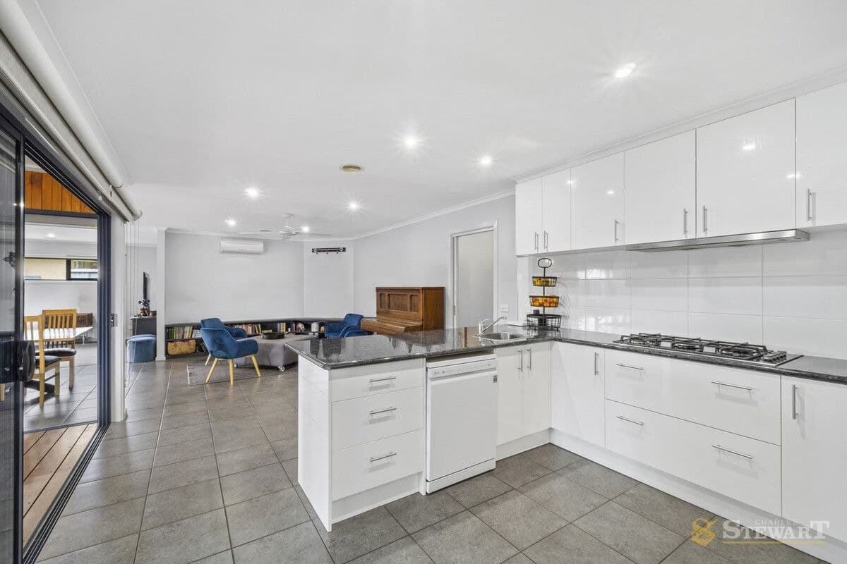 2/4 Nankivell Street, Colac, VIC, Colac - Thumbnail 6