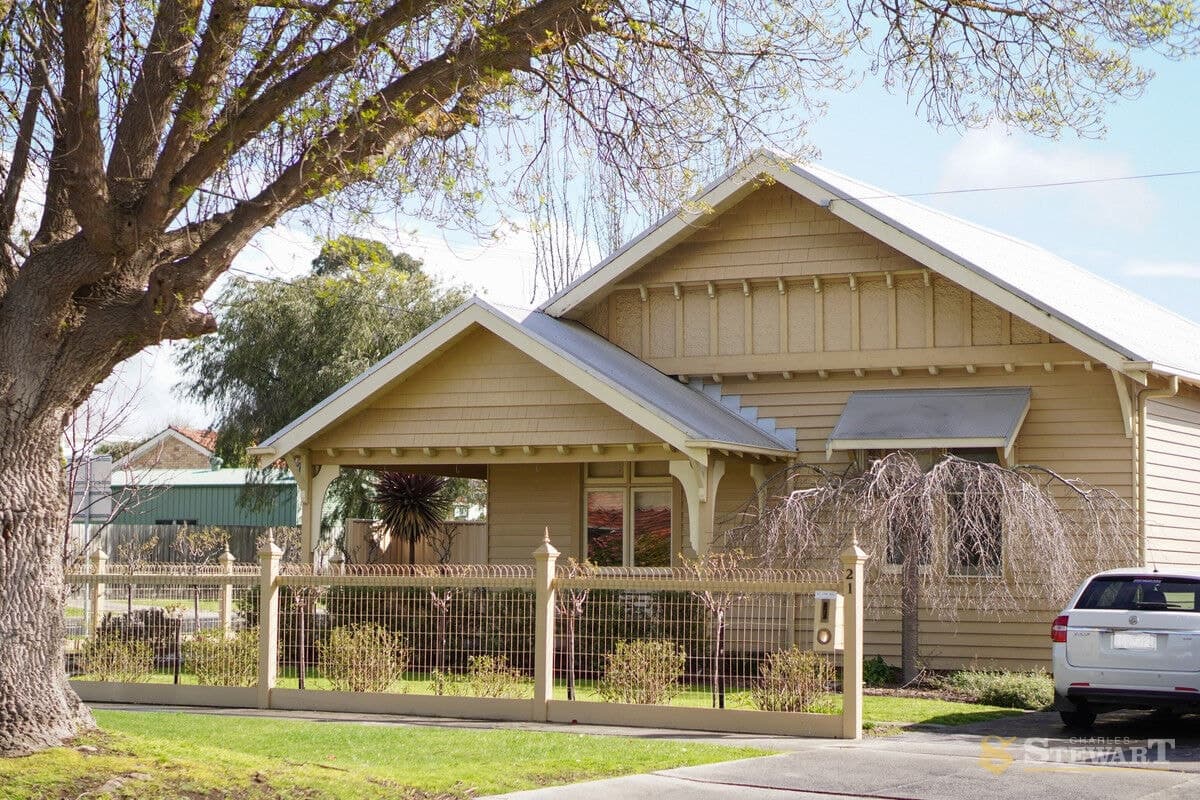 21 Armstrong Street, Colac, VIC, Colac - Thumbnail 4