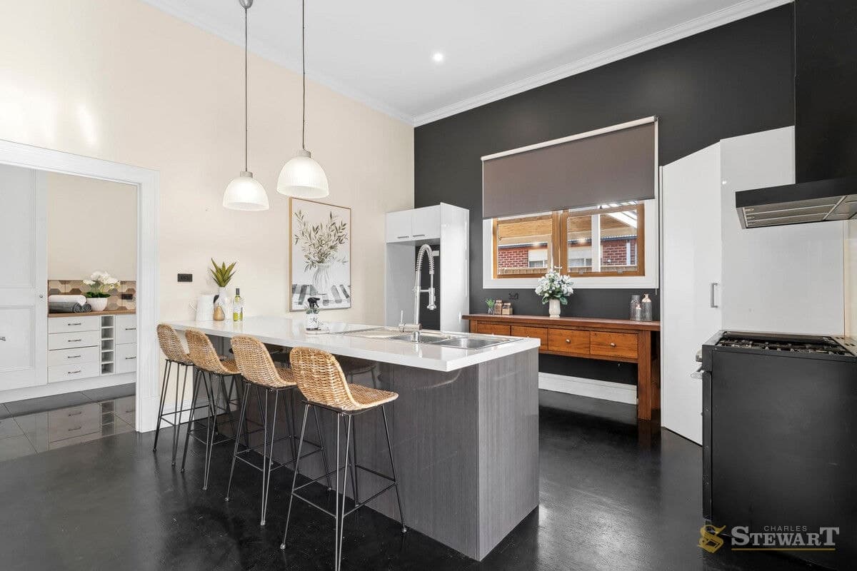 53 Calvert Street, Colac, VIC, Colac - Thumbnail 3
