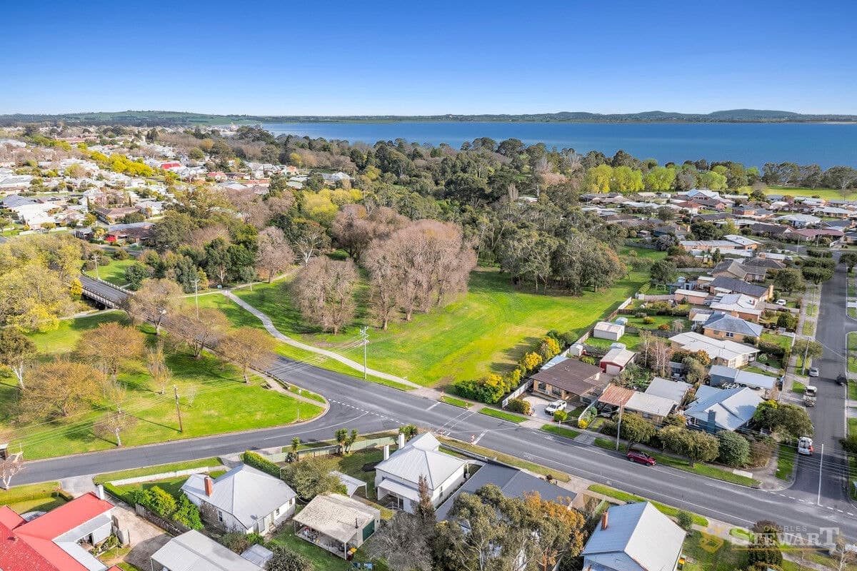 2 Chapel Street, Colac, VIC, Colac - Thumbnail 2