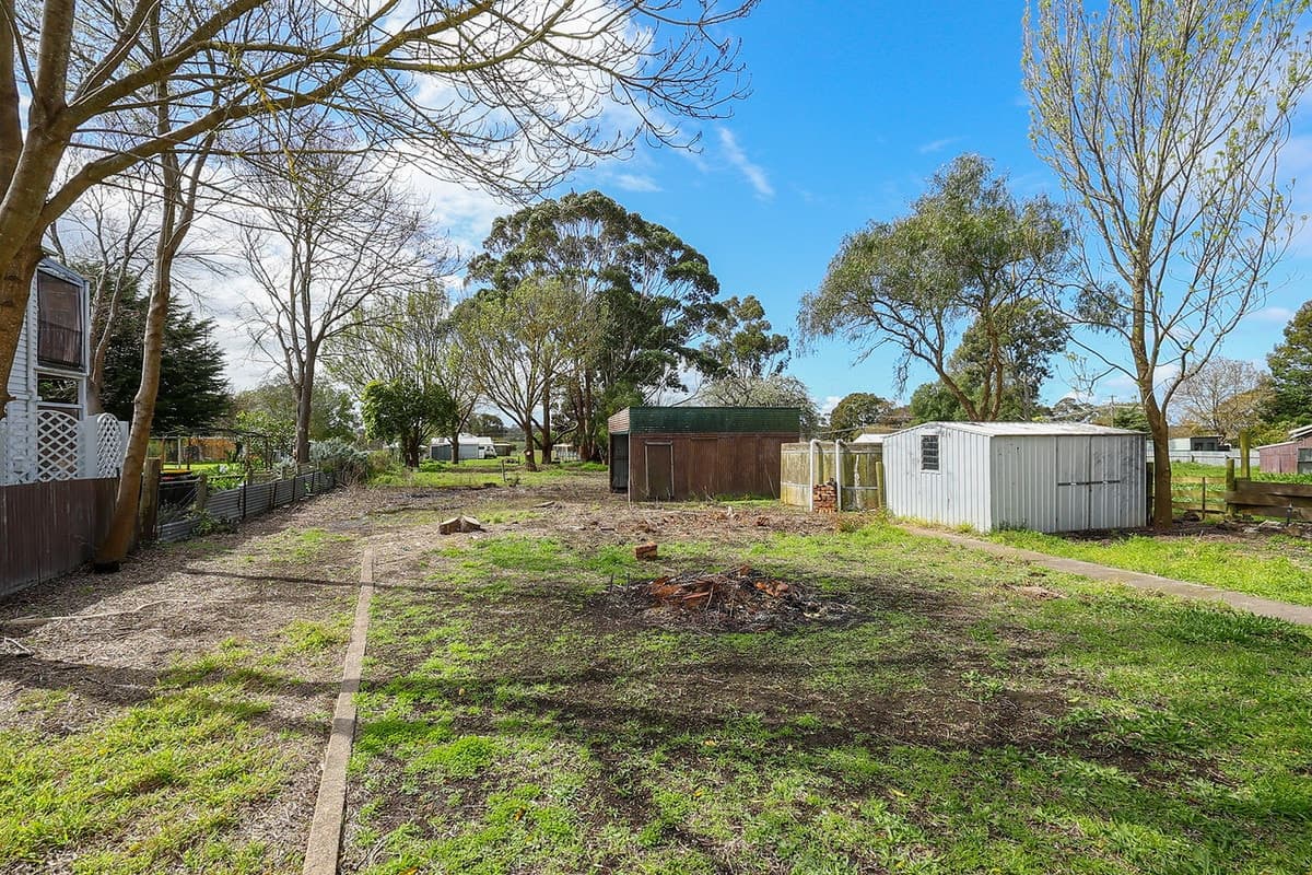 8A Ardonachie Street, Macarthur, VIC, Macarthur - Thumbnail 6