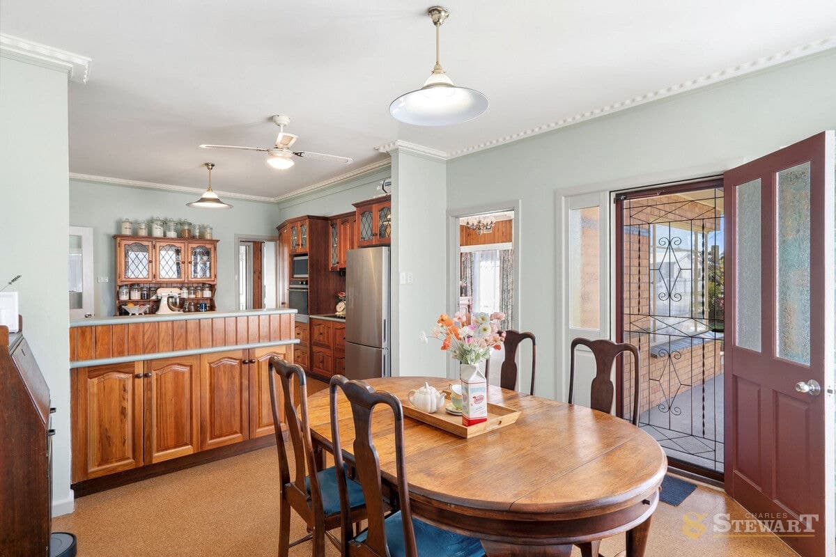10 Carr Street, Colac, VIC, Colac - Thumbnail 2