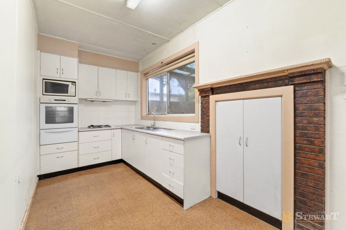 20 Wallace Street, Colac, VIC, Colac - Thumbnail 2
