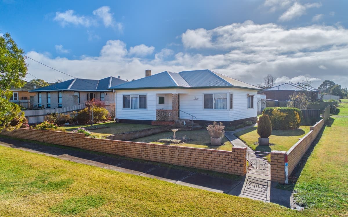2 Scott Street, Cobden, VIC, Cobden - Image 1