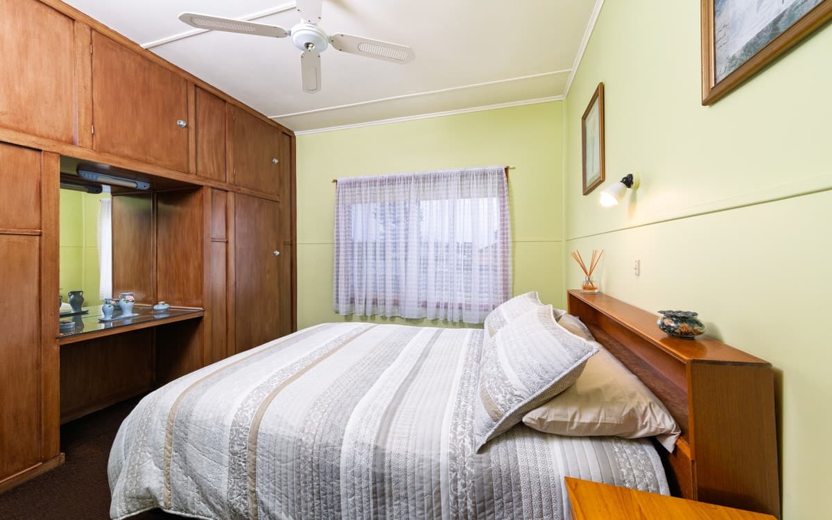 2 Scott Street, Cobden, VIC, Cobden - Thumbnail 4