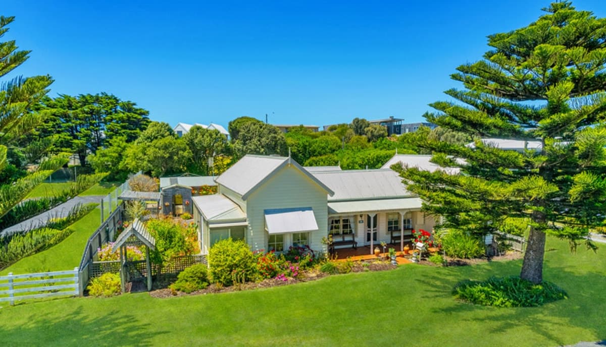 216 Griffiths Street, Port Fairy, VIC, Port Fairy - Thumbnail 4