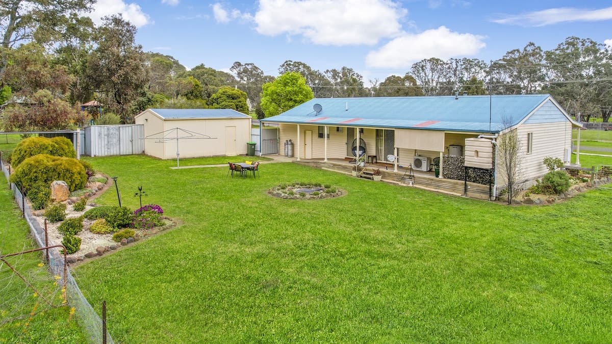14 Barker Street, Cavendish, VIC, Cavendish - Thumbnail 3