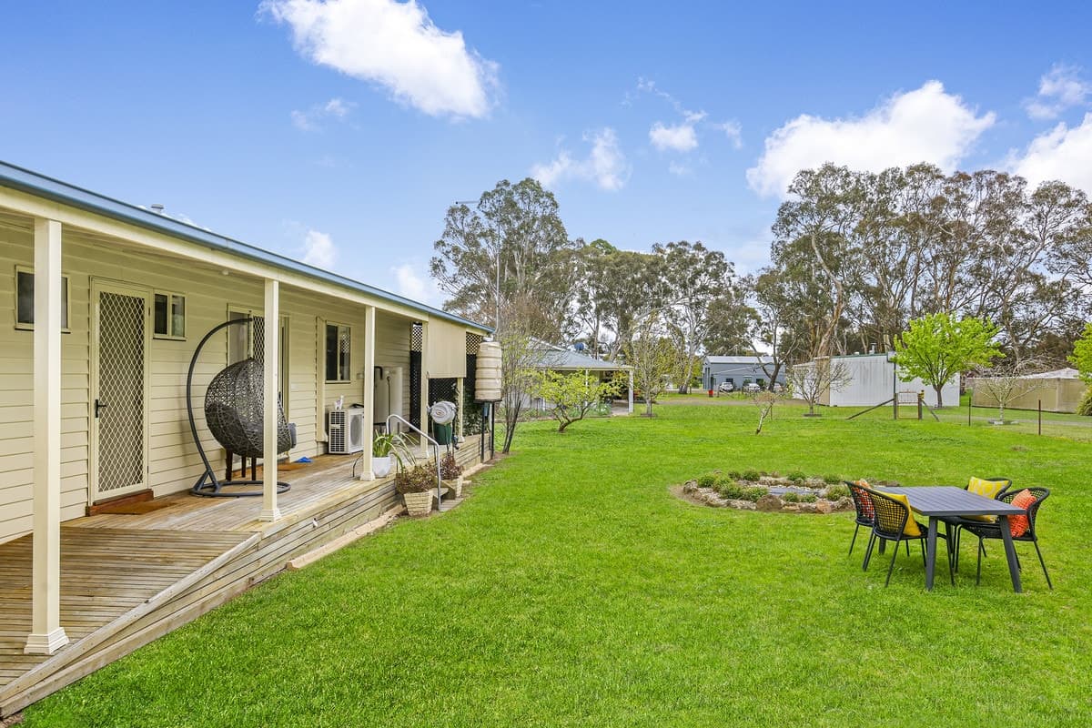 14 Barker Street, Cavendish, VIC, Cavendish - Thumbnail 4