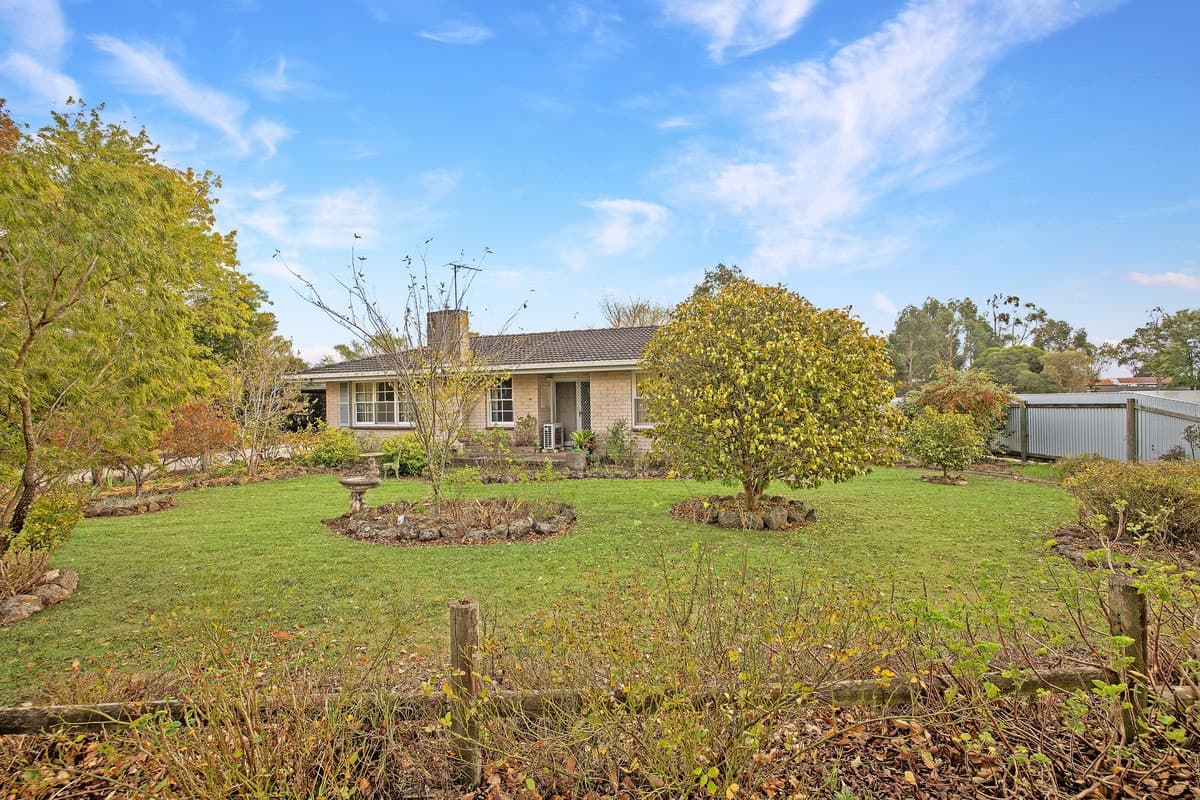 41 Scales Street, Penshurst, VIC, Penshurst - Thumbnail 2