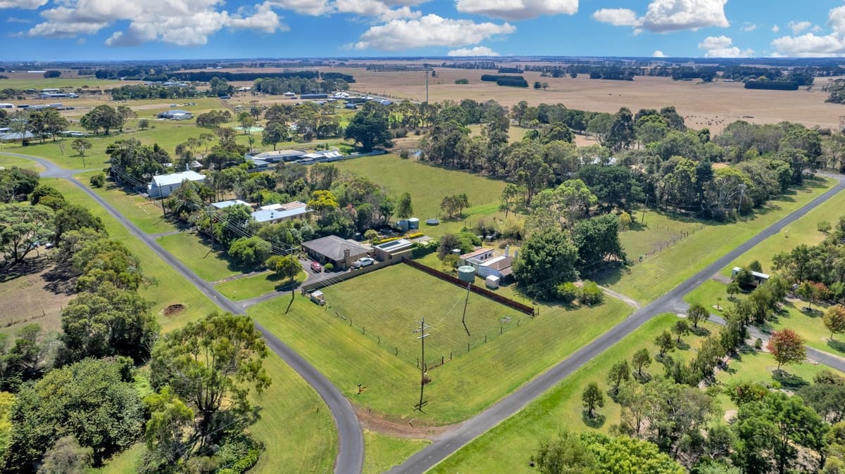 33 Beaver Street, Winslow, VIC, Winslow - Thumbnail 3