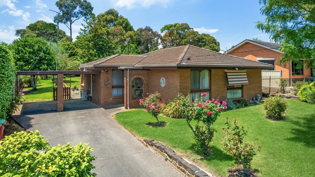 42 Laidlaw Street, Hamilton, VIC, Hamilton - Image 1