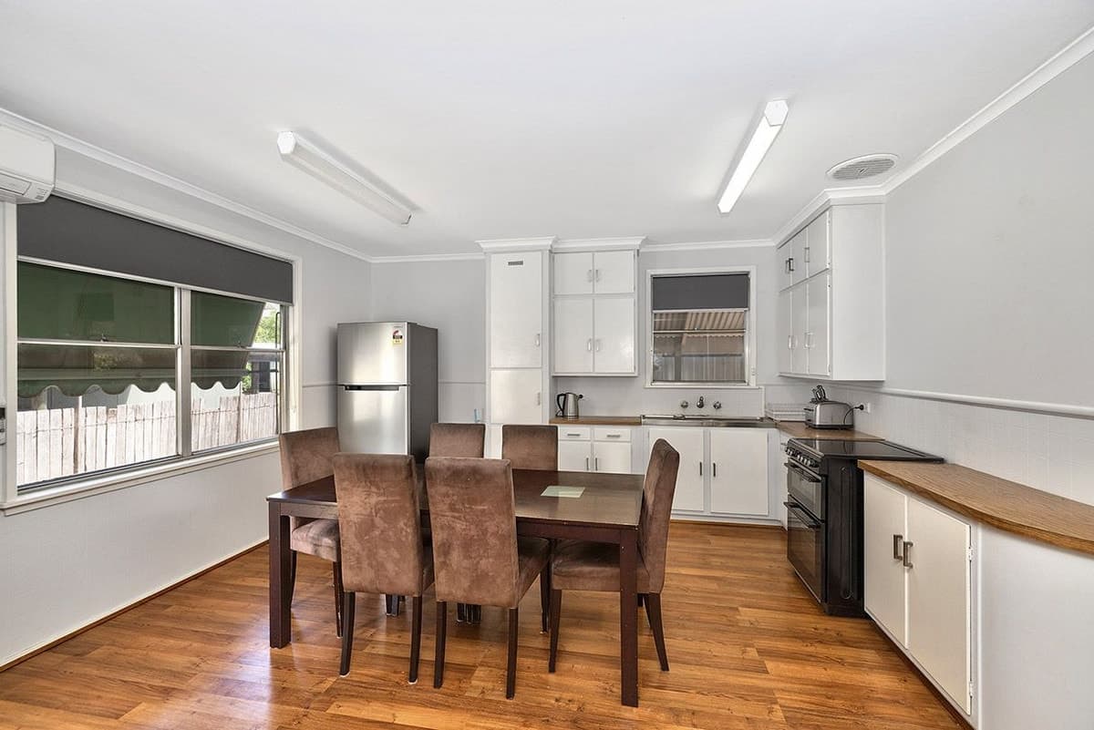 54 Watton Street, Penshurst, VIC, Penshurst - Thumbnail 2