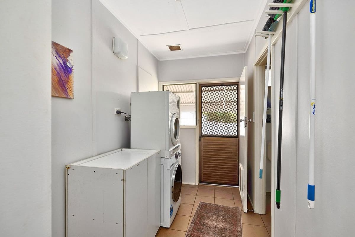 54 Watton Street, Penshurst, VIC, Penshurst - Thumbnail 8