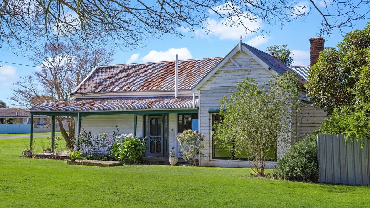 91 Cobb Street, Penshurst, VIC, Penshurst - Image 1