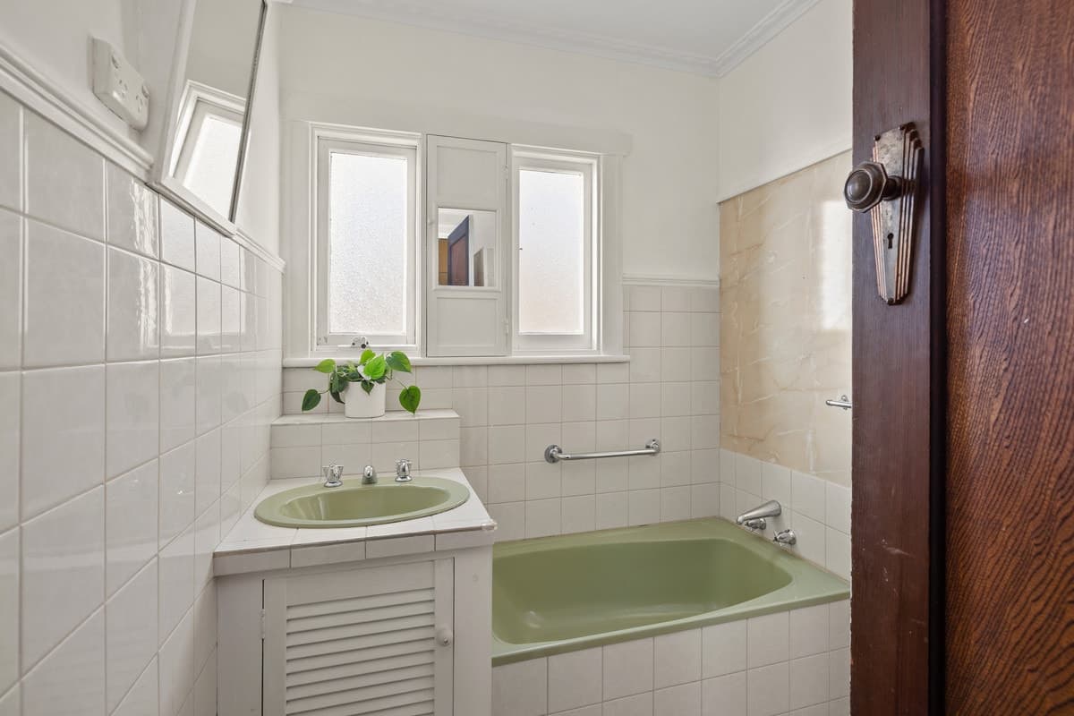 16 Jackman Avenue, Warrnambool, VIC, Warrnambool - Thumbnail 8