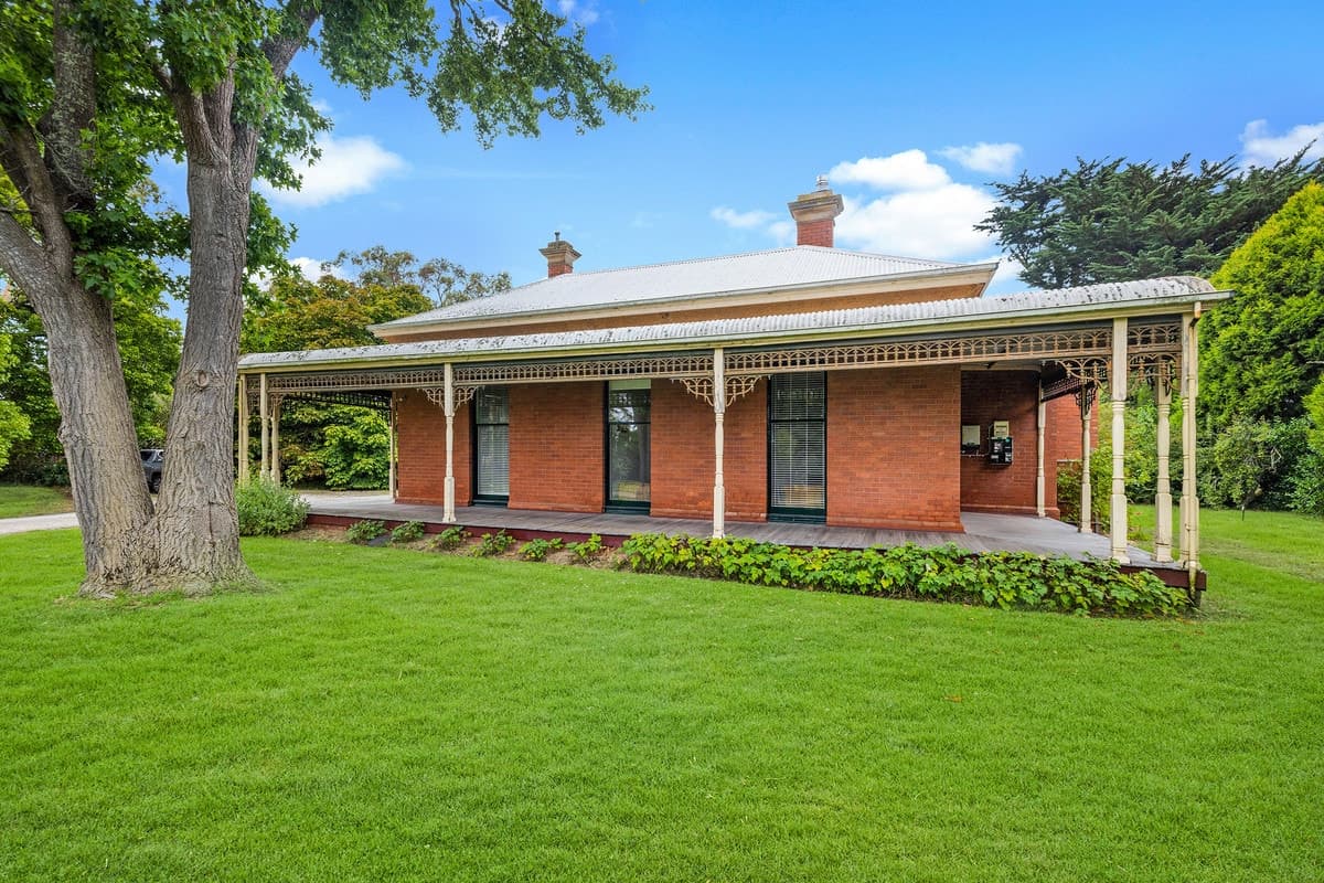 71 Darlington Road, Mortlake, VIC, Mortlake - Thumbnail 2
